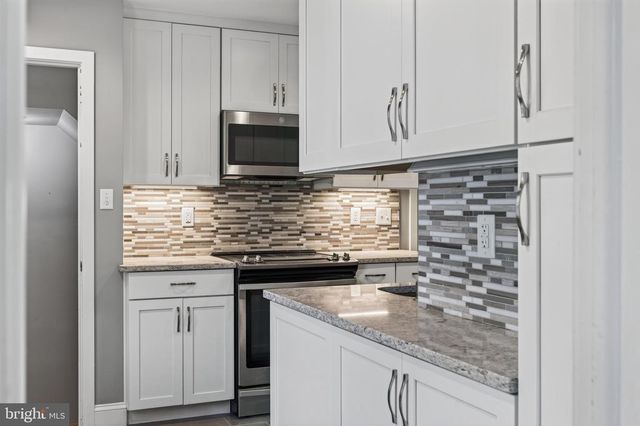 1306 VANCERIGHT CIR, Winchester, VA 22601