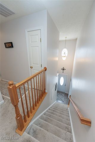 160 Stonepointe Drive, Berea, OH 44017