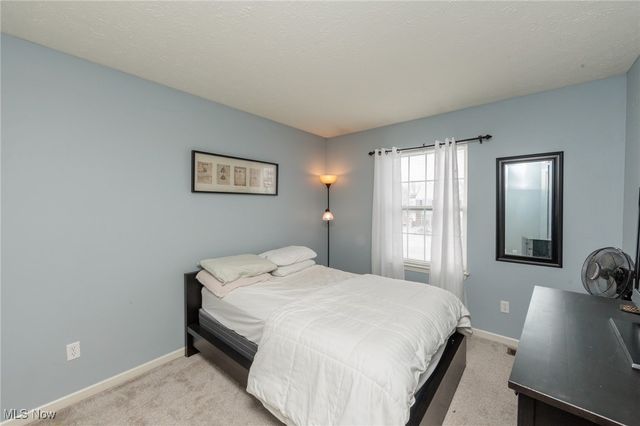 160 Stonepointe Drive, Berea, OH 44017