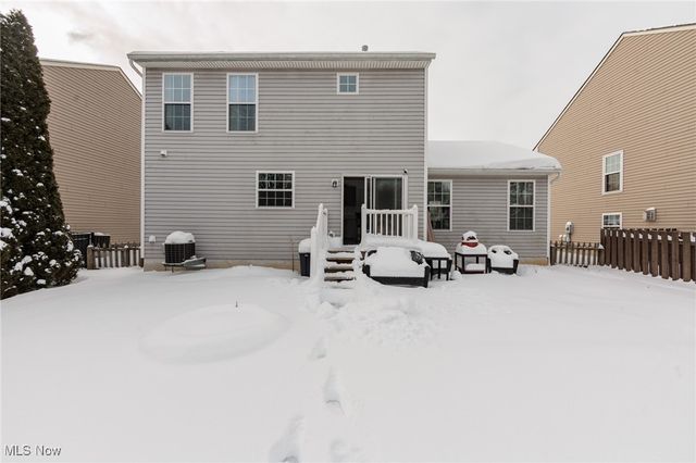 160 Stonepointe Drive, Berea, OH 44017