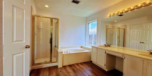 7208 Chateau Drive, Frisco, TX 75035