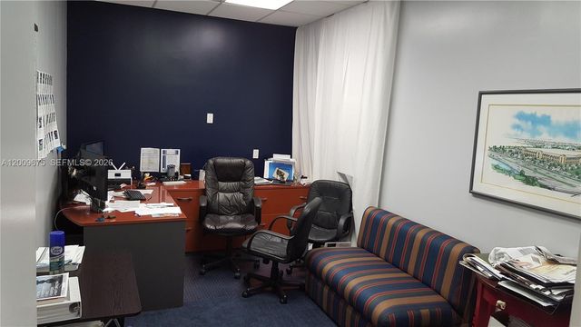 7500 NW 25th St 114, Miami, FL 33122