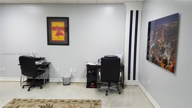 7500 NW 25th St 114, Miami, FL 33122