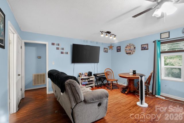 101 White Rock Road, Grover, NC 28073