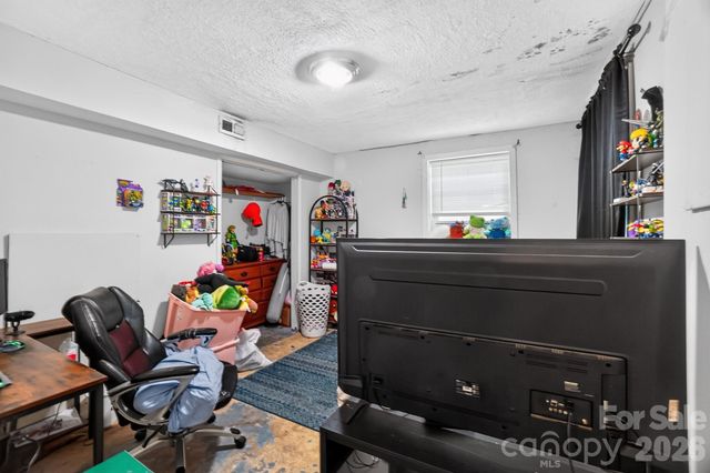 101 White Rock Road, Grover, NC 28073