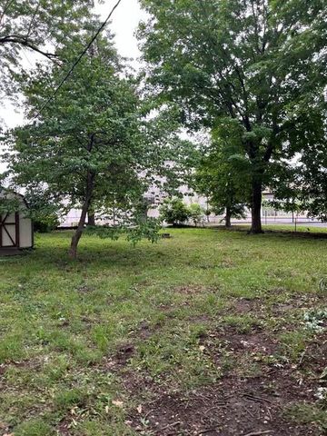 9106 E 72nd Terrace, Raytown, MO 64133
