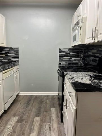 9106 E 72nd Terrace, Raytown, MO 64133