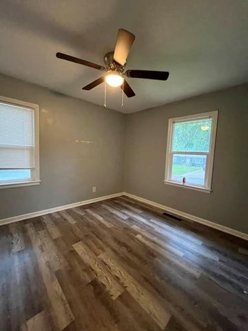 9106 E 72nd Terrace, Raytown, MO 64133