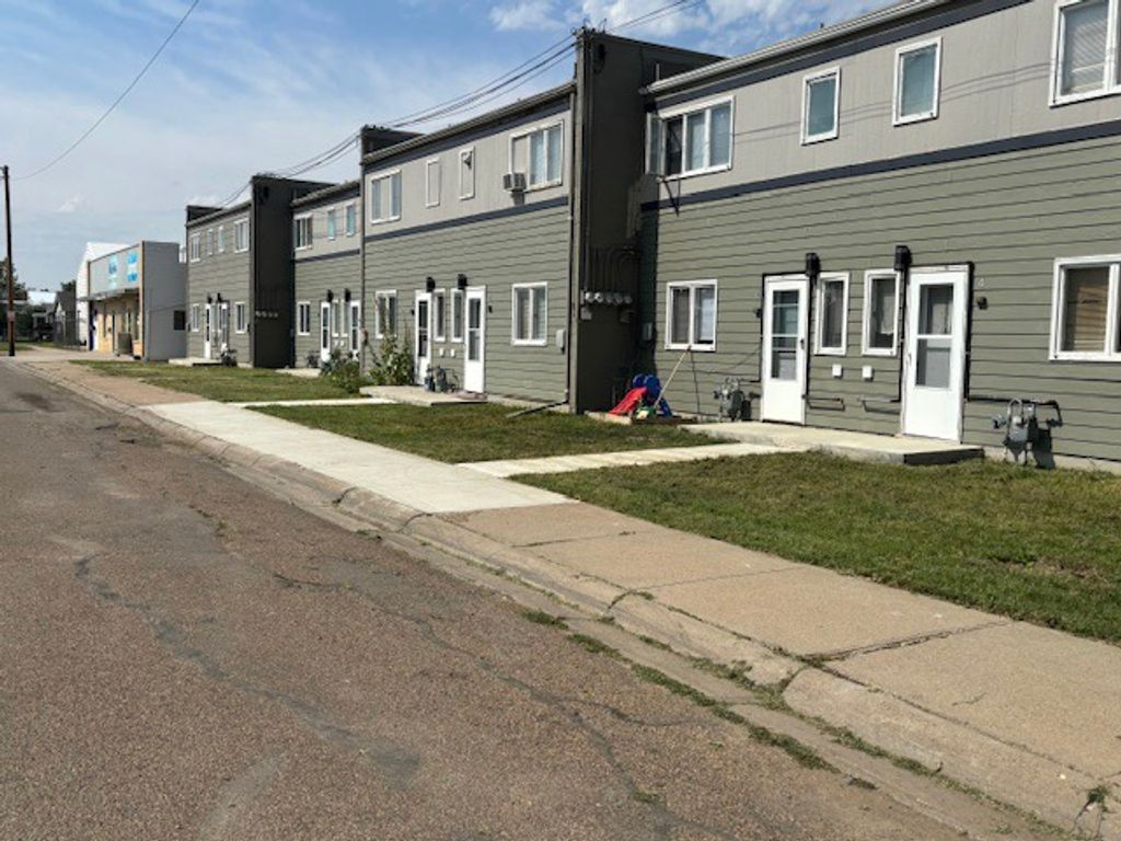 232 7th Street S, Glasgow, MT 59230