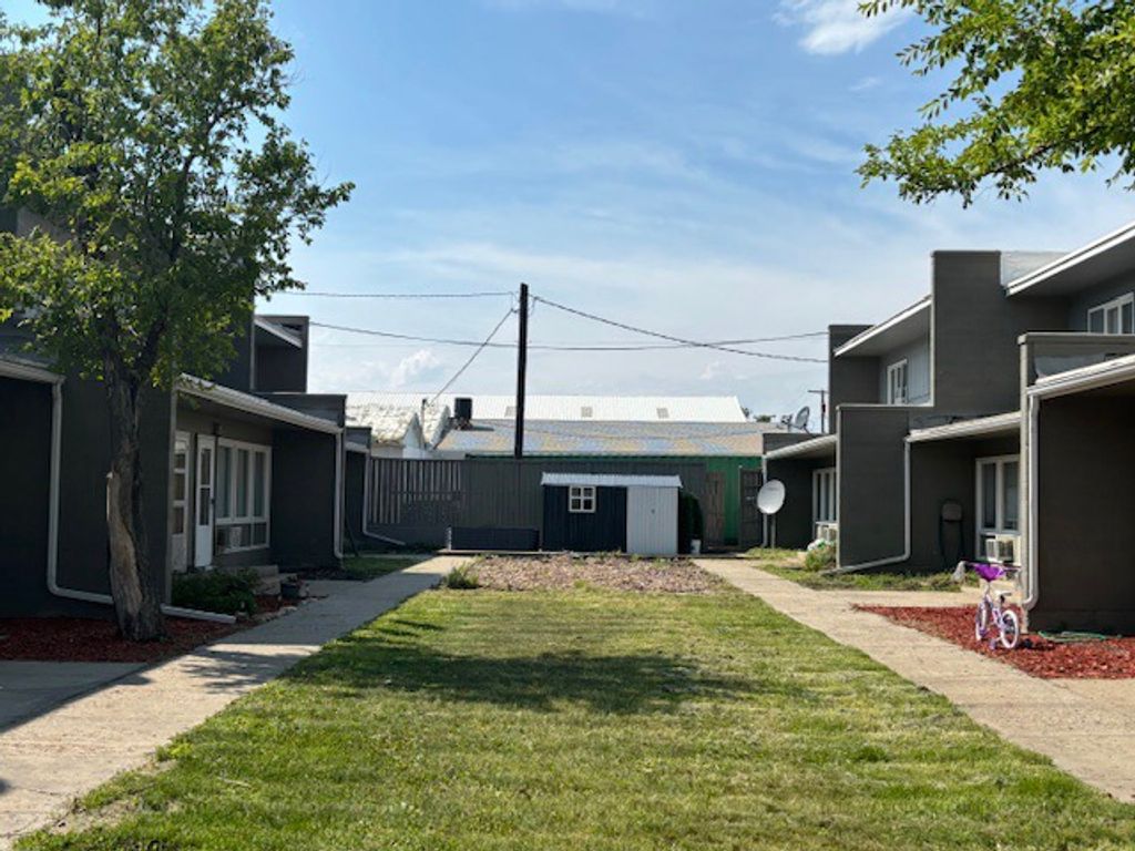 232 7th Street S, Glasgow, MT 59230 photo 4