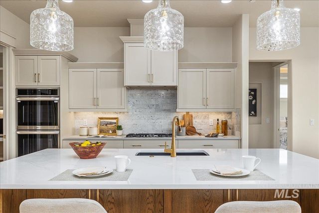 27447 Iron Horse, Caldwell, ID 83607