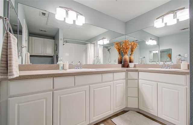 1330 Old Spanish Trail 4306, Houston, TX 77054