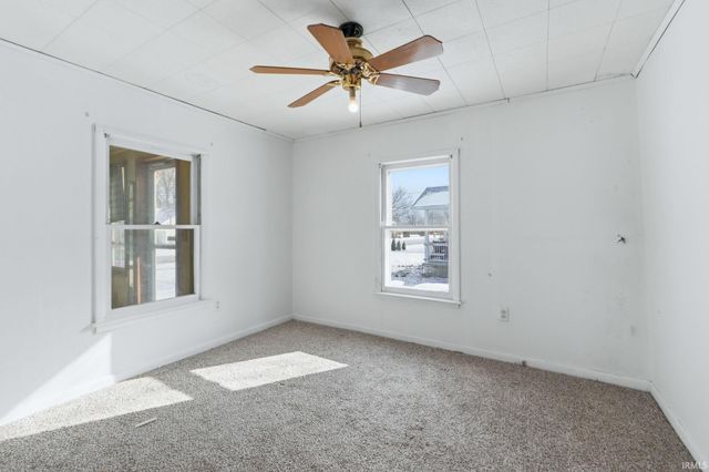 1537 W Till Road, Fort Wayne, IN 46825