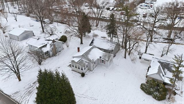 1537 W Till Road, Fort Wayne, IN 46825