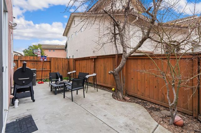 3235 Marrissey Ln, Sacramento, CA 95834