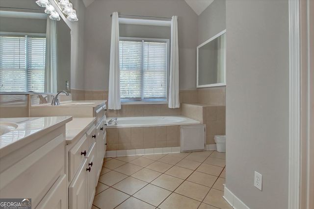 190 Baywatch Circle, Fayetteville, GA 30215