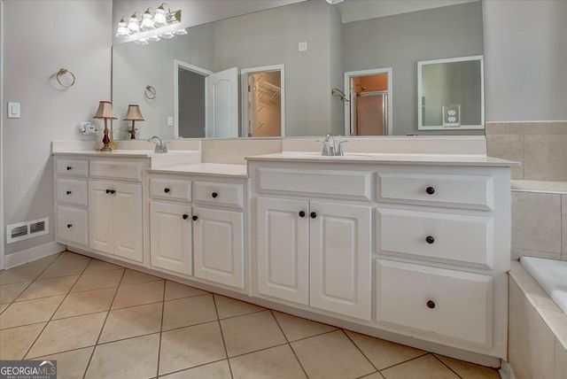 190 Baywatch Circle, Fayetteville, GA 30215