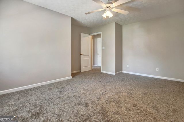 190 Baywatch Circle, Fayetteville, GA 30215