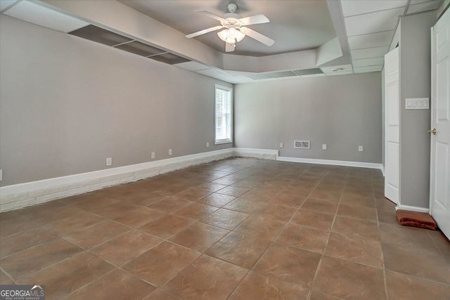 190 Baywatch Circle, Fayetteville, GA 30215