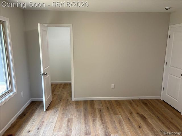 23658 Valley Starr, Novi, MI 48375