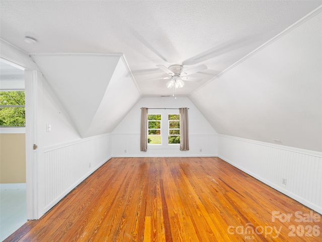 118 Robertson Street, Burnsville, NC 28714