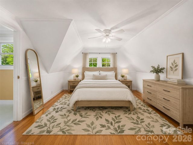 118 Robertson Street, Burnsville, NC 28714