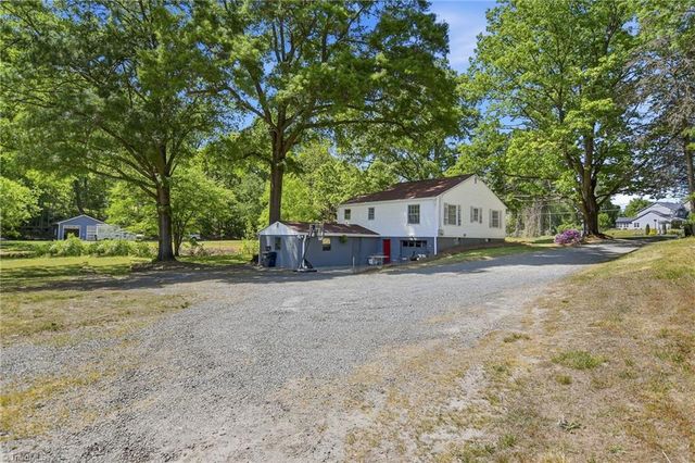 4966 Red Pine Lane, Pfafftown, NC 27040