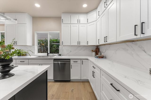 4228 257th Place SE, Sammamish, WA 98029