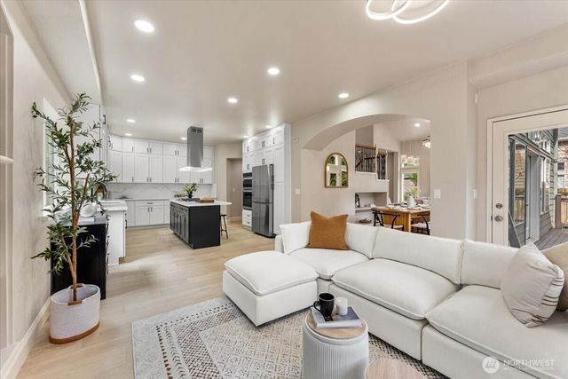 4228 257th Place SE, Sammamish, WA 98029