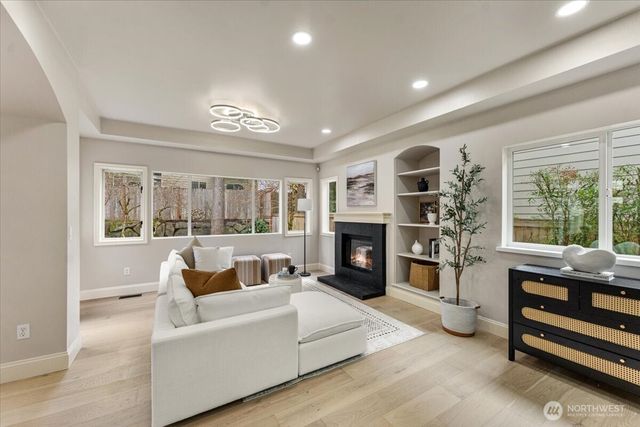 4228 257th Place SE, Sammamish, WA 98029