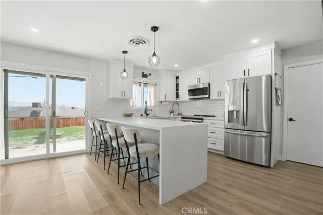 23921 South, Apple Valley, CA 92307