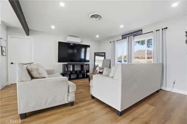 23921 South, Apple Valley, CA 92307