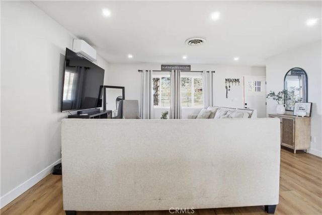 23921 South, Apple Valley, CA 92307