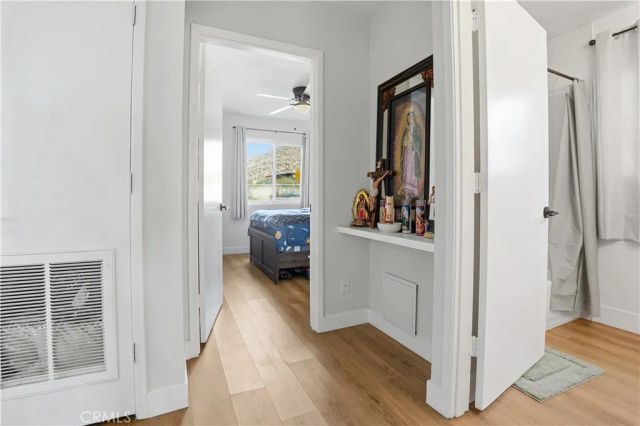 23921 South, Apple Valley, CA 92307