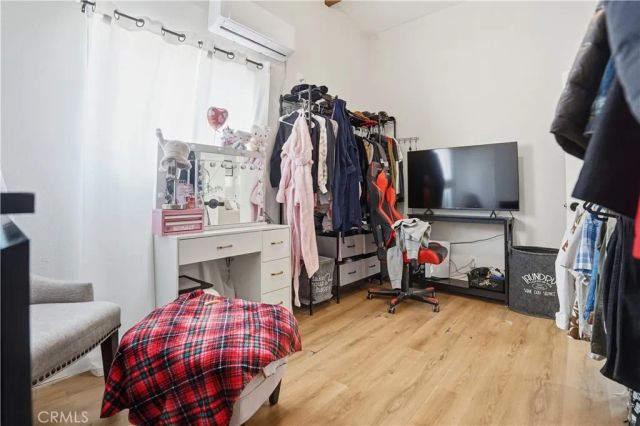 23921 South, Apple Valley, CA 92307