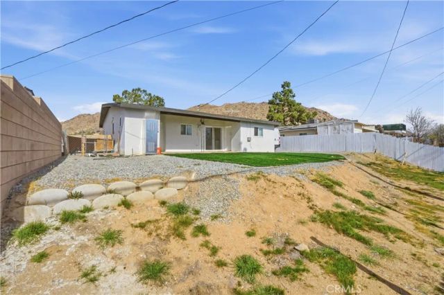 23921 South, Apple Valley, CA 92307