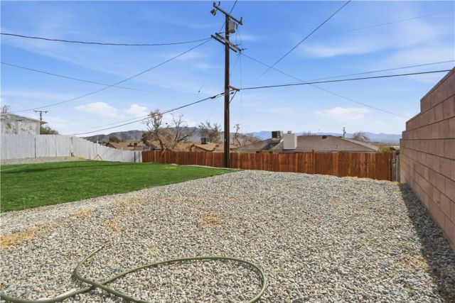 23921 South, Apple Valley, CA 92307
