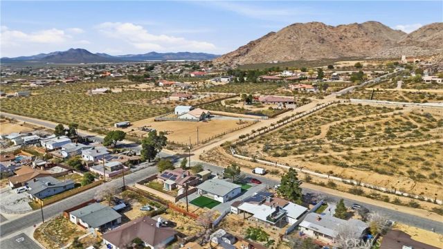 23921 South, Apple Valley, CA 92307