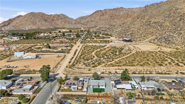 23921 South, Apple Valley, CA 92307