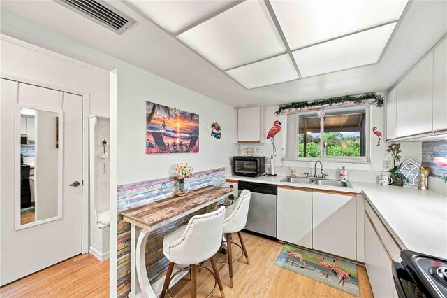 259 FENWICK DRIVE 40, Venice, FL 34285
