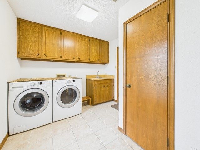 162 1st Oak Drive, Enchanted Oaks, TX 75156