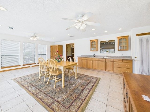 162 1st Oak Drive, Enchanted Oaks, TX 75156