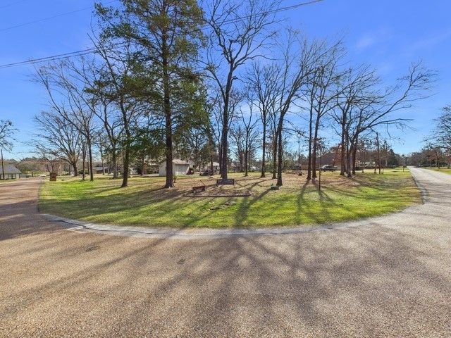 162 1st Oak Drive, Enchanted Oaks, TX 75156
