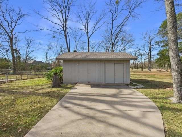 162 1st Oak Drive, Enchanted Oaks, TX 75156