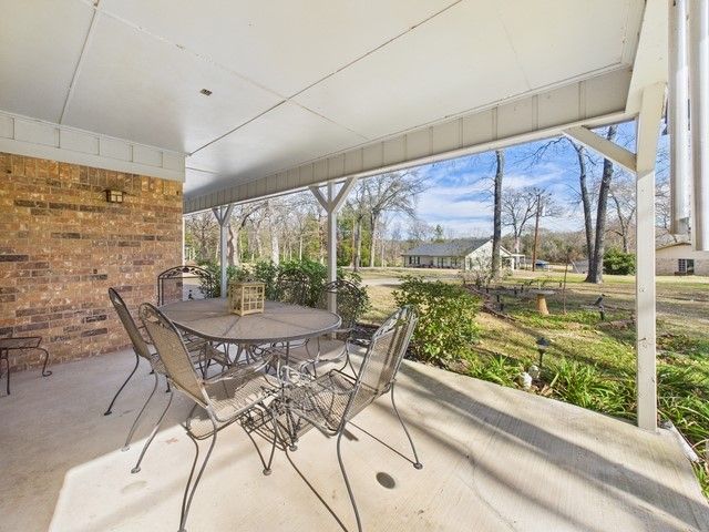 162 1st Oak Drive, Enchanted Oaks, TX 75156