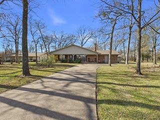 162 1st Oak Drive, Enchanted Oaks, TX 75156