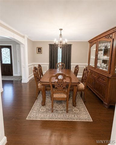 2 Gothic Ledge, Lockport Town, NY 14094