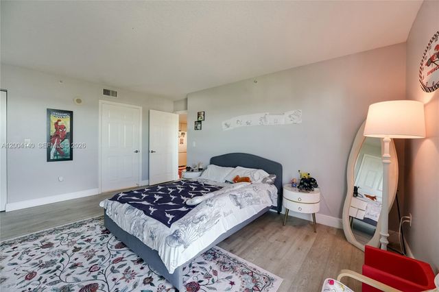 3000 Coral Way 519, Miami, FL 33145