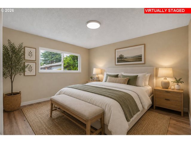 12388 Sw KING GEORGE Dr, Portland, OR 97224