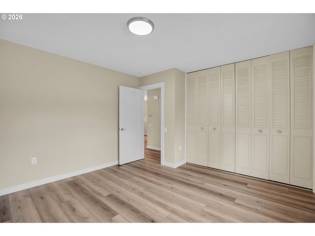 12388 Sw KING GEORGE Dr, Portland, OR 97224